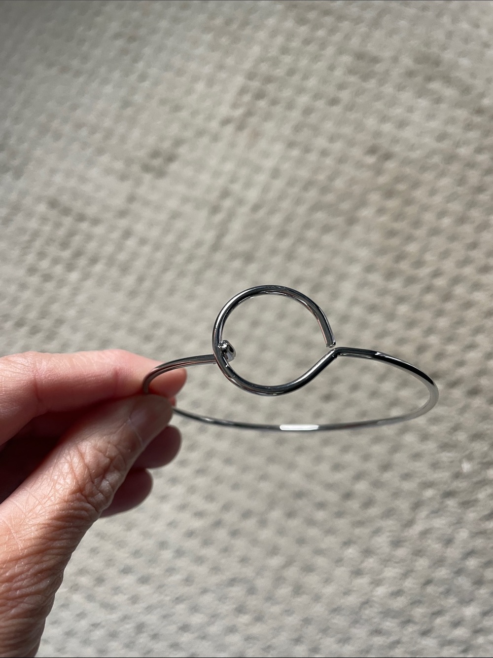Silver Open Circle Wire Bracelet - Minimal Women's Accessory